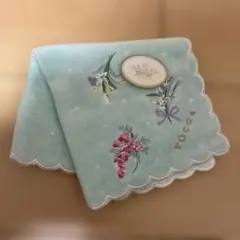TOCCA ハンカチ ライトブルー 花柄刺繍 スカラップ縁のサムネイル