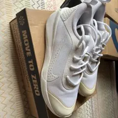 NIKE OMNI MULTI-COURT GS 23.5cm