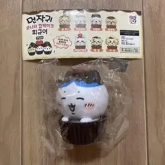 韓国限定 ちいかわ チョコカップケーキフィギュア　ハチワレ