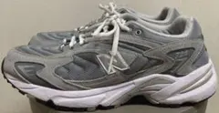 New Balance 725 スニーカー グレーのサムネイル