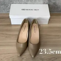 RODE SKO （アーバンリサーチ）ベージュ パンプス　23.5cmのサムネイル