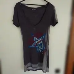 Hysterie Glamour ダークグレー Vネック Tシャツ