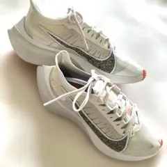 美品＊Nike Zoom GRAVITYランニングシューズ 24cm