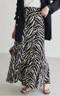 COLLAGE GALLARDAGALANTE ゼブラスリットロングスカート