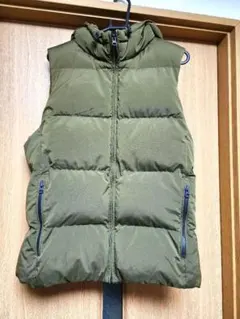 美品 GU ジーユー L ダウン ジャケット フード付き ベスト カーキ 中綿