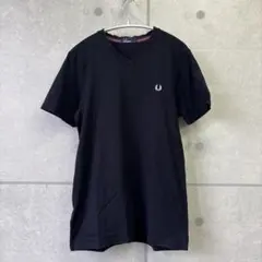 【フレッドペリー】ブラック　Vネック　メンズ半袖　Tシャツのサムネイル