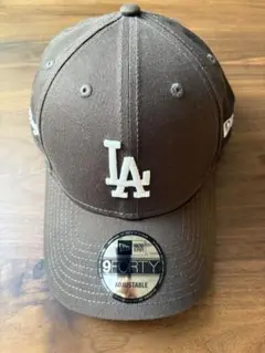 New Era 9FORTY LAロゴキャップ ブラウン