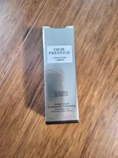 ディオール　プレステージホワイトリンクルセラムルミエール　サンプル