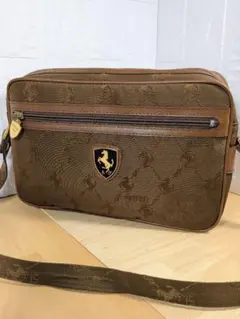 希少品ヴィンテージ　フェラーリ　ショルダーバッグ　クラッチバッグ