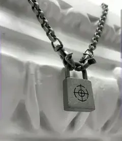 BLESSED BULLET パドロック ネックレス