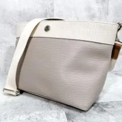 Item thumbnail for item 5fa9e4e5-d9d5-41e1-a4c2-7382dd9c6b4e