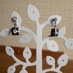 Item thumbnail for item 1a579640-1729-42ff-90eb-06137f898bba