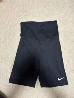 NIKE ナイキ ショートレギンス タイツ ブラック Sサイズ（M相当）