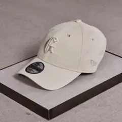 櫻坂46 × ニューエラ NEWERA キャップ／ホワイト - メルカリ