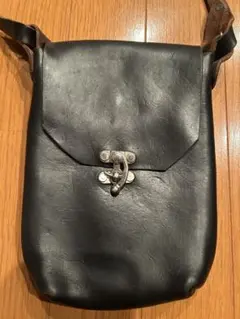 Fernand Leather ショルダーバッグ ブラック フェルナンドレザー