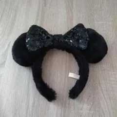 ディズニー　カチューシャ　黒　モコモコ　ファー　ブラック