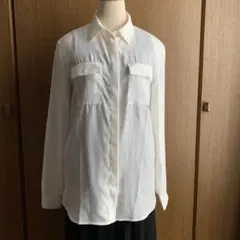 ベネトン　アイボリーシャツ