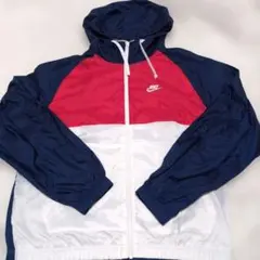Nike フード付きナイロンジャケット M　オマケで下あり。