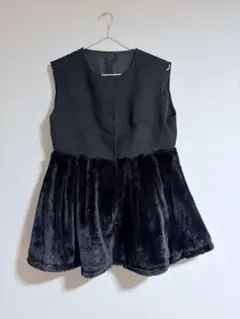 【新品】GRL ブラックファーベスト ノースリーブ