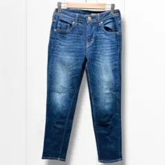 Item thumbnail for item dbc7153f-6aef-43fe-94e9-f8faf80f799b