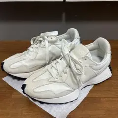 sara様 ホワイト系 ニューバランス 327 ホワイト ベージュ 23.5