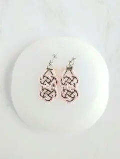 《ハンドメイド》水引 No.122​【夜桜】2連のあわじ結び ピアス/イヤリング