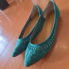 LE TALON　グリーン　やわらか編み込み ポインテッドトゥ フラットシューズ