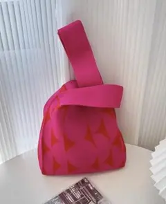 Item thumbnail for item b109620d-4d67-42a3-a6a8-263c6b3d6a53