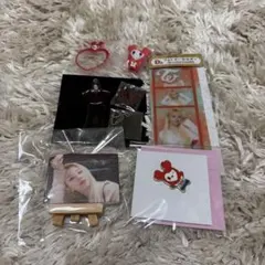 TWICE チェヨン グッズ まとめ売り - メルカリ