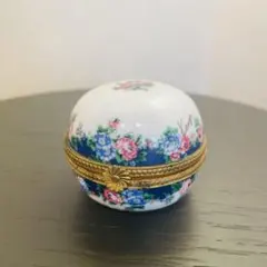 Item thumbnail for item b1659e36-5167-42bf-a582-6656db53d415