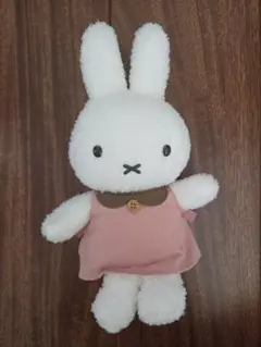 シューラルー ミッフィー コーデュロイピンク ボアぬいぐるみ - メルカリ