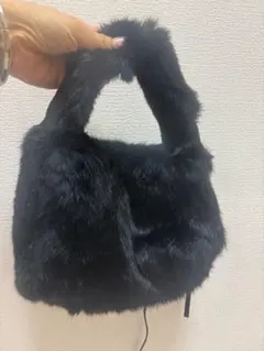黒いファー ハンドバッグ　未使用品