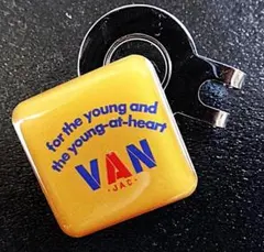 Item thumbnail for item 76d5ae52-1b3b-4628-b3f1-c3c4ee486f2c