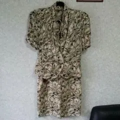 オンワード樫山　ブラウススーツ