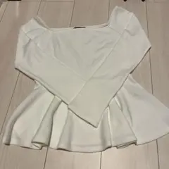 rienda リエンダ　ペプラムトップス　Freeサイズ