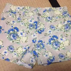 LOWRYS FARM 花柄ショーパン(未着用)