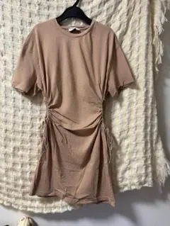 Bershka サイドドロスト ミニワンピース ベージュ