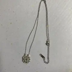 クローバー ネックレス シルバーカラー