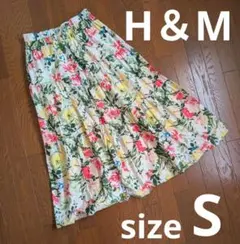 size S H＆М 花柄フレアロングスカート