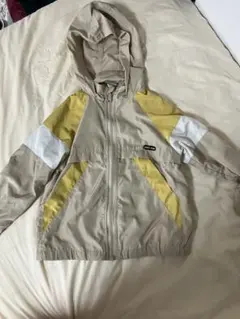 petit main ウインドブレーカー