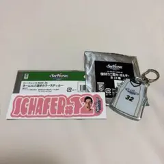 値下げ！シーホース三河　アヴィ選手　ステッカー&復刻ユニキーホルダーセット