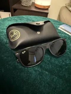 Ray-Ban ブラック サングラス ケース付き