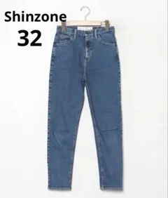 Item thumbnail for item 85139349-9b8d-4a3b-84b8-e6c4da29ac98