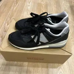 New Balance 996 ブラック/グレー スニーカー