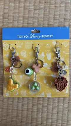 新品　ディズニーリゾート　キーホルダー　３個セット