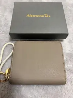 Afternoon Tea ベージュ 二つ折り財布　縦10cm 横11.5cmのサムネイル