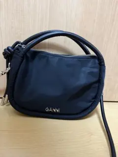 GANNI レザーショルダーバッグ ノットミニのサムネイル