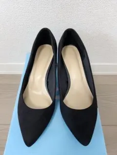 黒 スエード ポインテッドトゥ パンプス ヒール