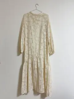 フラワー　ジャガード　ワンピース