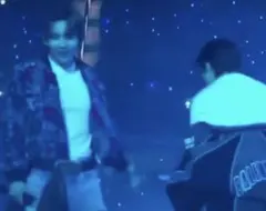 BTS V ARIRANG 着用　スカーフ　テテ　グク　ZARA